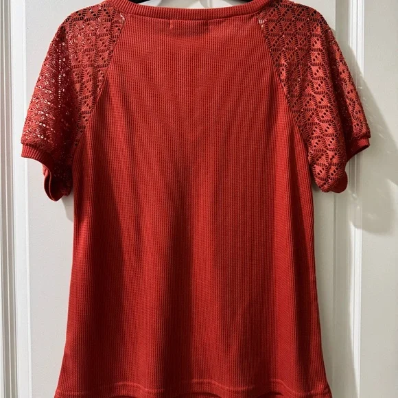 Red Lace Sleeve Women's Top - Picture 4 of 4